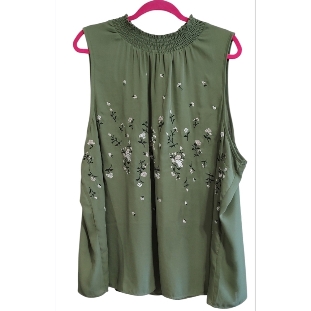 Chenault Olive Green Floral Embroidered Sleeveless Blouse Size 3X